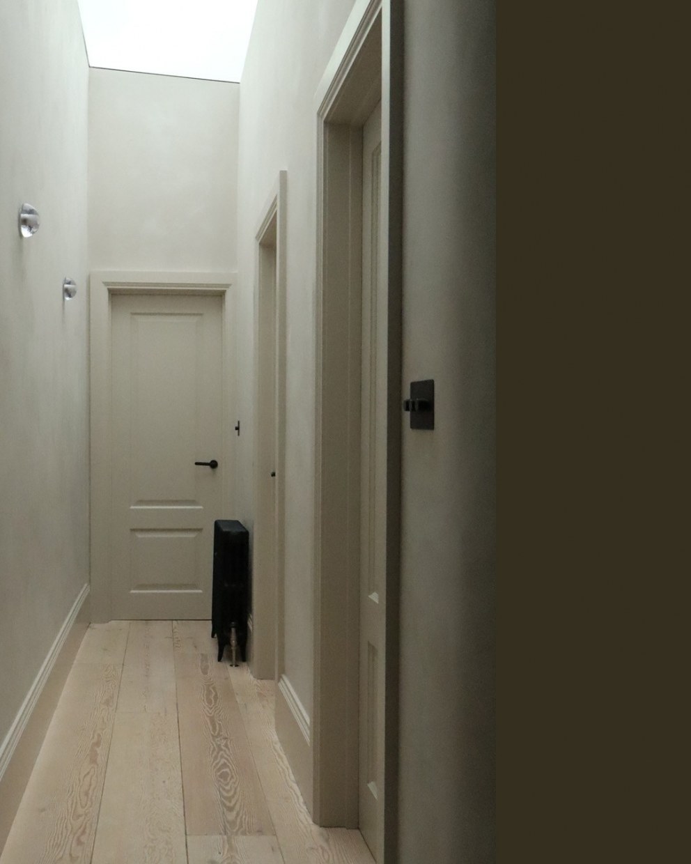 Kohl House | First floor hallway | Interior Designers